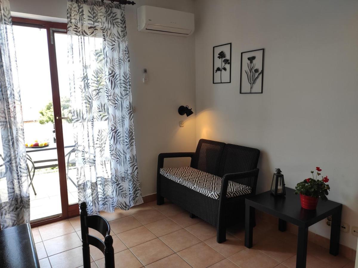 Apartments With A Parking Space Novalja, Pag - 6552 المظهر الخارجي الصورة