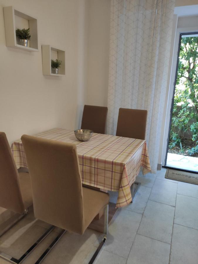 Apartments With A Parking Space Novalja, Pag - 6552 المظهر الخارجي الصورة