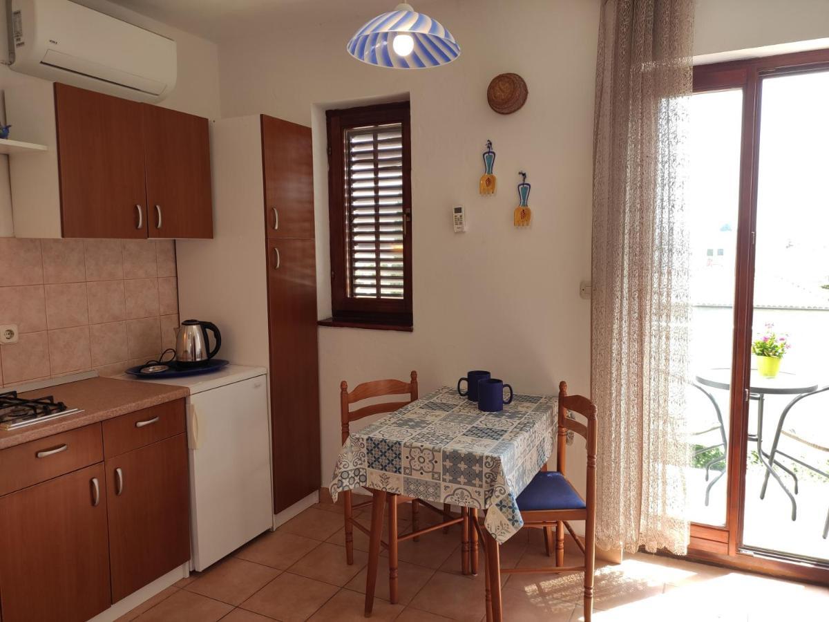 Apartments With A Parking Space Novalja, Pag - 6552 المظهر الخارجي الصورة