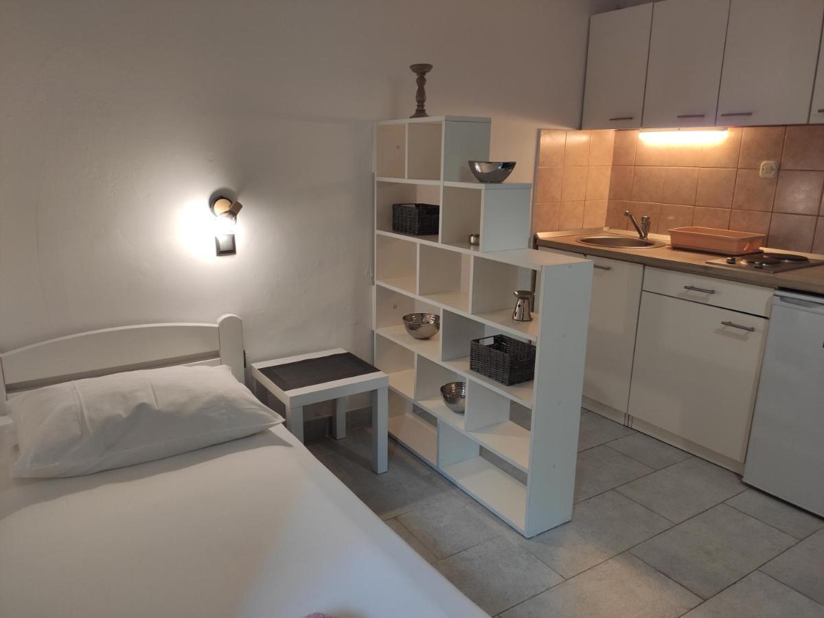 Apartments With A Parking Space Novalja, Pag - 6552 المظهر الخارجي الصورة